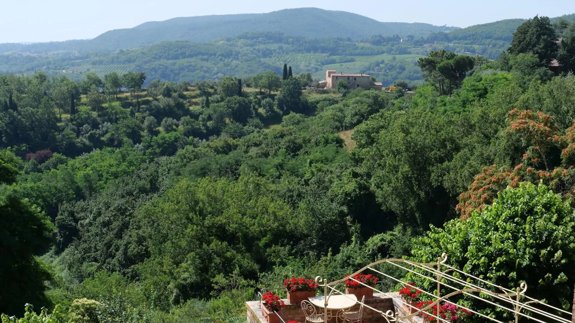 Hotel Delcorto Suites Montepulciano Stazione